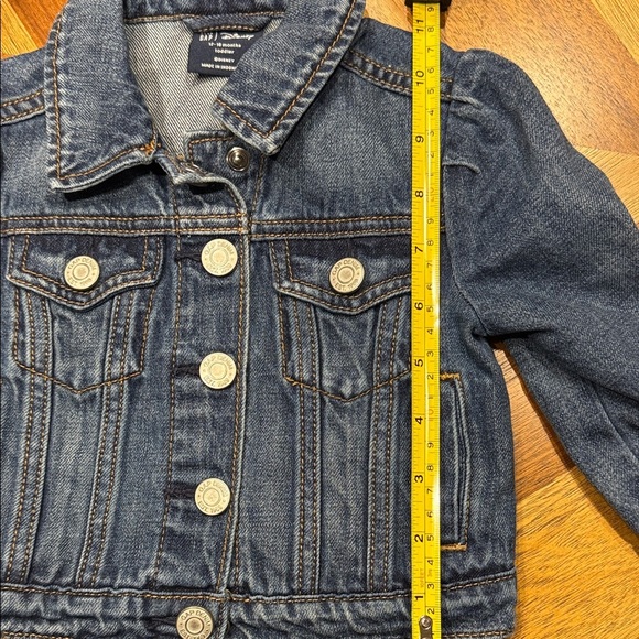 Gap Disney Toddler Jean Jacket with Minnie Mouse - Blue and Red - Picture 5 of 7